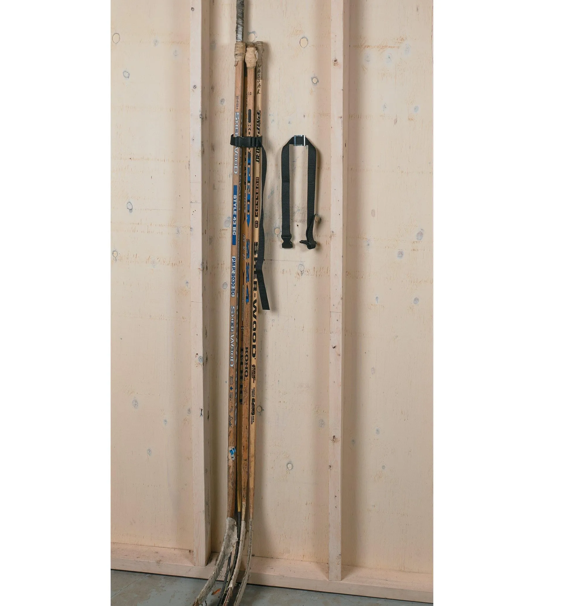 Lee Valley 30" Buckle Strap For Wall-Mount Storage