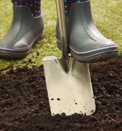 Lee Valley Children's Digging Spade