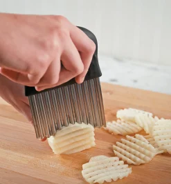 Lee Valley Crinkle Cutter