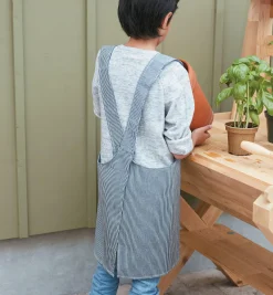 Lee Valley Cross-Back Apron