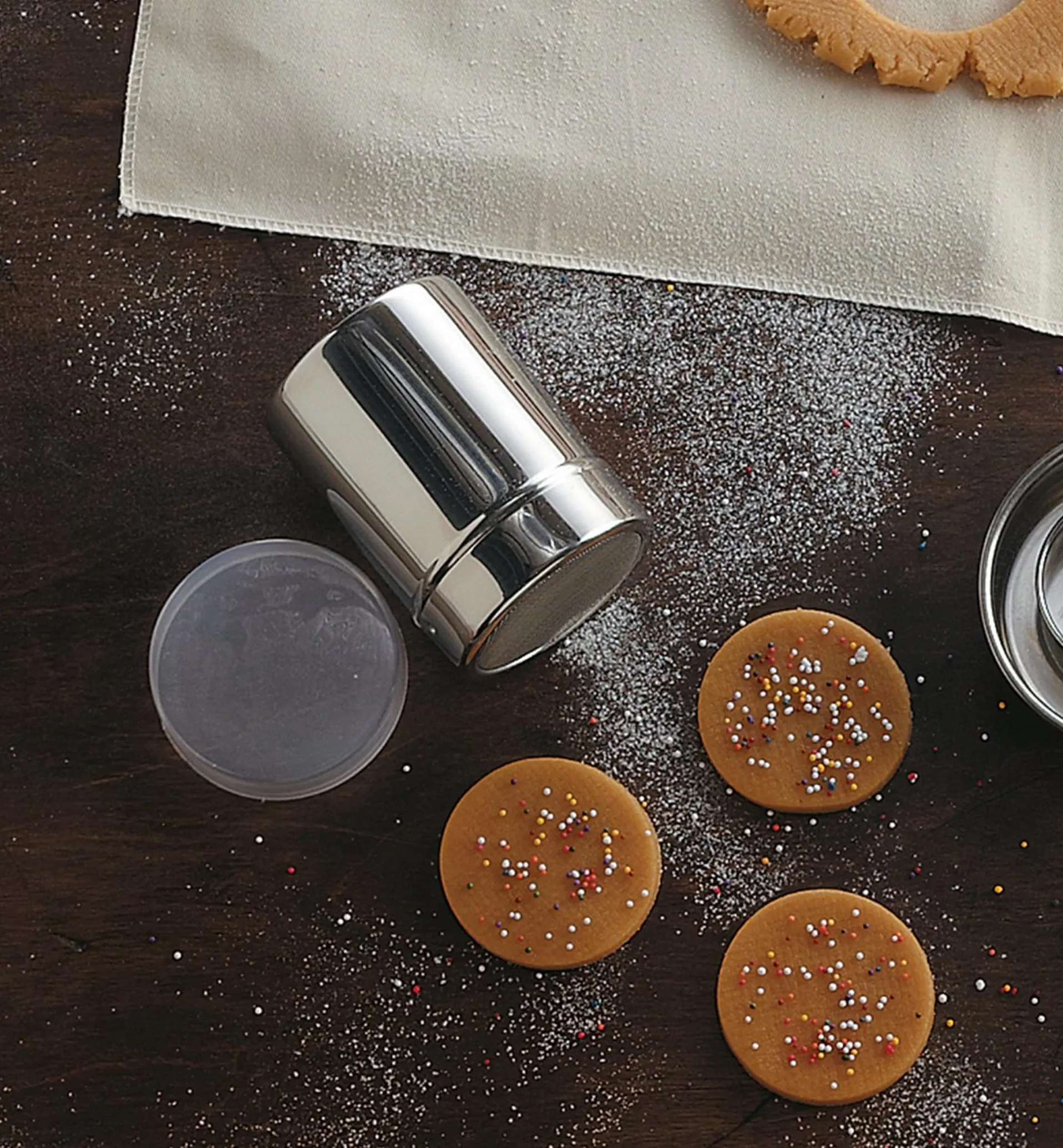 Lee Valley Stainless-Steel Flour Shaker