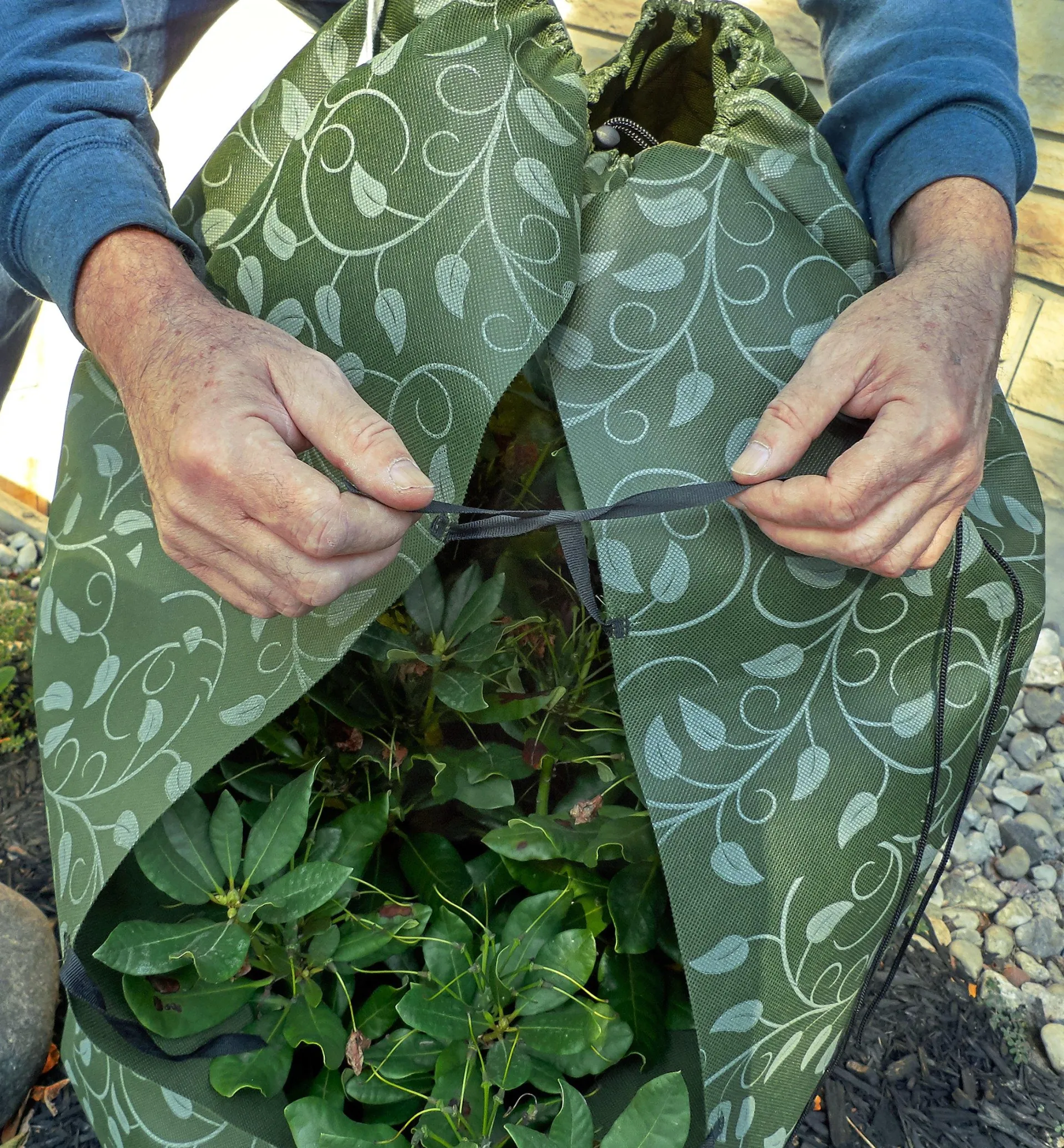 Lee Valley Wrap-Around Shrub Covers